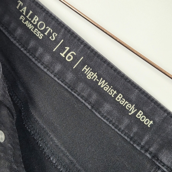 Talbots Flawless Five Pocket High-Rise Barely Boot Women's Black Jeans Size 16 - Picture 7 of 9